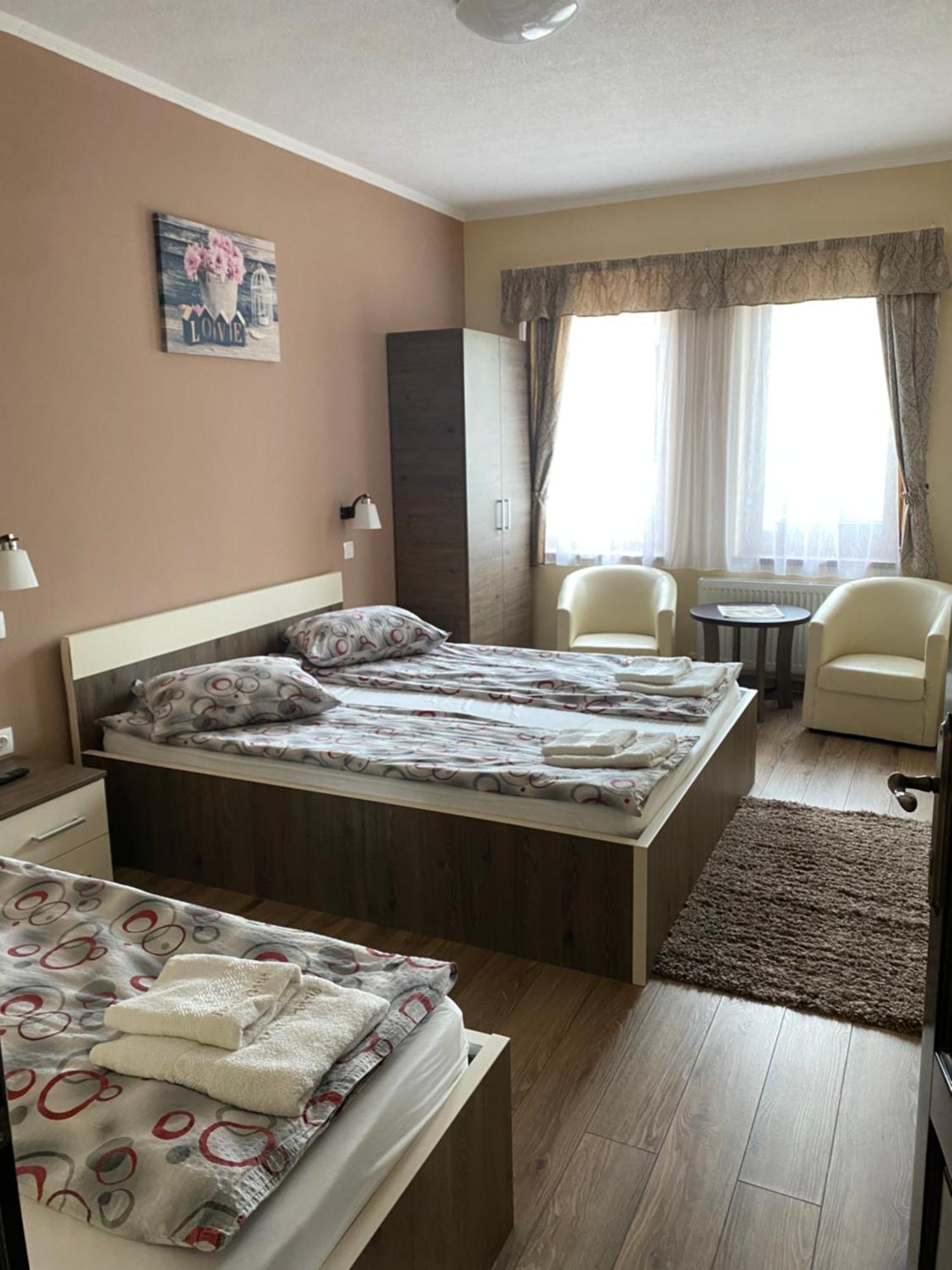 Bed and Breakfast Farkas Panzio à Praid Extérieur photo
